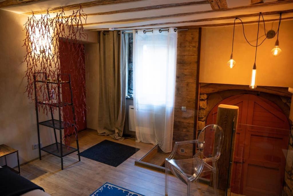 Caveau Contemporain Kv'o37 * Arbois