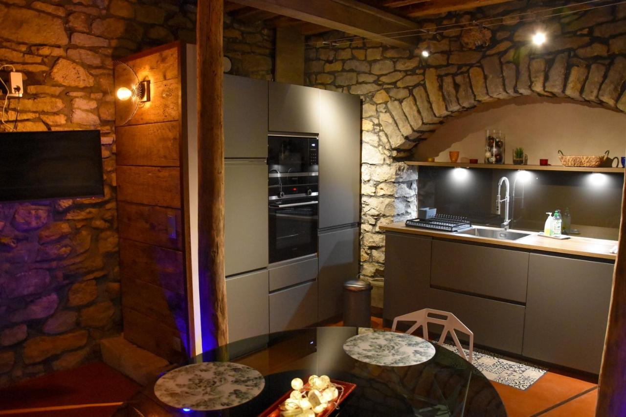 Apartment Caveau Contemporain Kv'o37